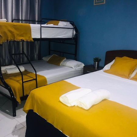 Hotel Casa Blanca León Екстериор снимка