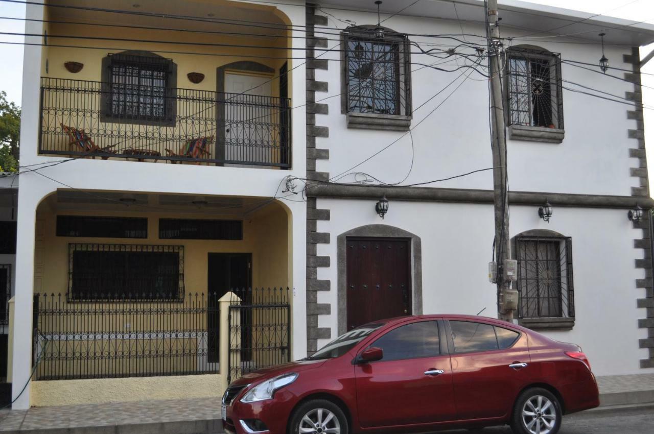 Hotel Casa Blanca León Екстериор снимка