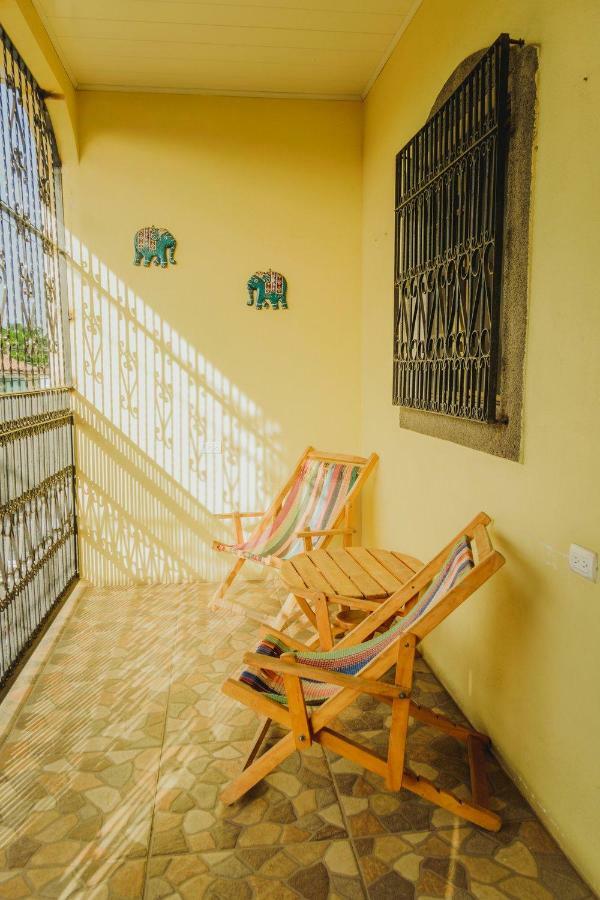 Hotel Casa Blanca León Екстериор снимка