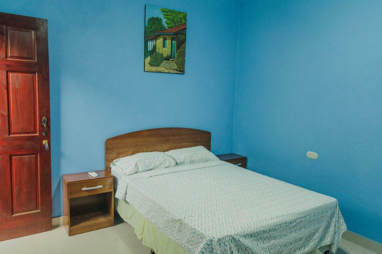 Hotel Casa Blanca León Екстериор снимка