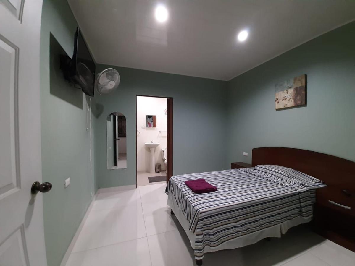 Hotel Casa Blanca León Екстериор снимка