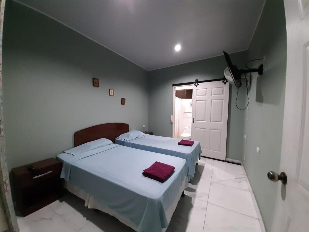 Hotel Casa Blanca León Екстериор снимка